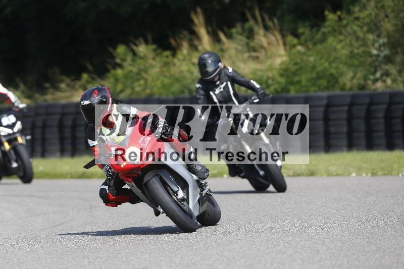 Archiv-2025/26 11.06.2025 Peter Studer have fun ADR/Gruppe blau/team